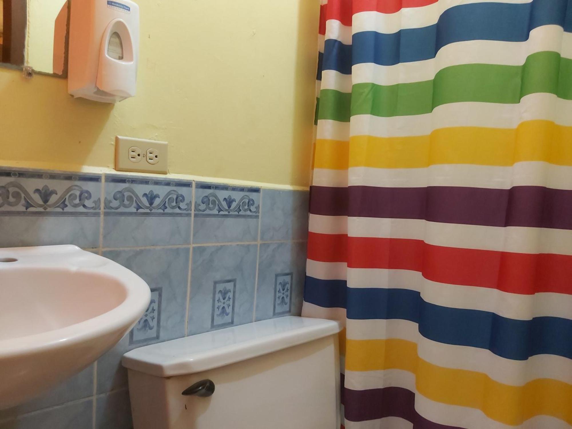 Mados Hotel Tamarindo Choluteca Chambre photo